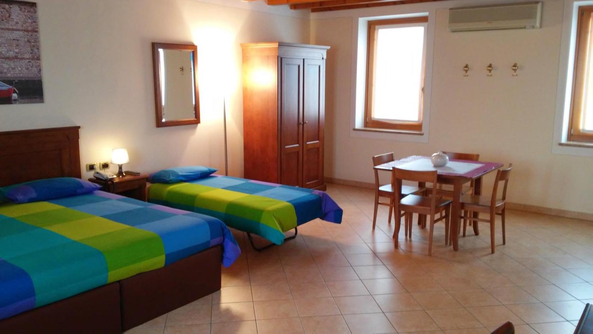Relais Corte Pontigliardo Cola (Verona) Quarto foto